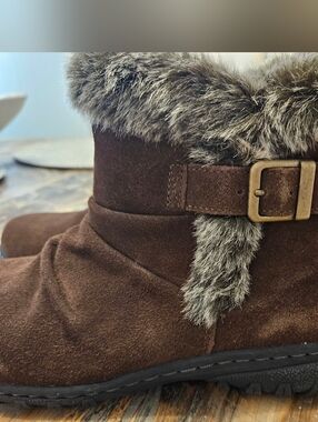 Khombu Lindsey Brown Genuine Leather Suede Water Resistant Faux-Fur Ankle Boots